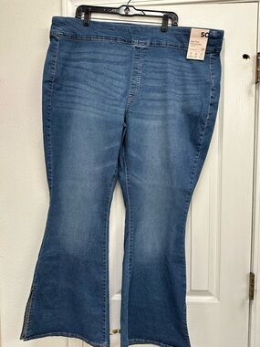 NWT SO Women's Flare Stretch Jeans 3X